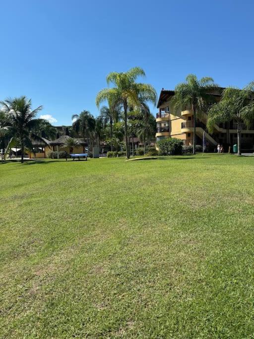 Lindo Flat No Costabella Apartment