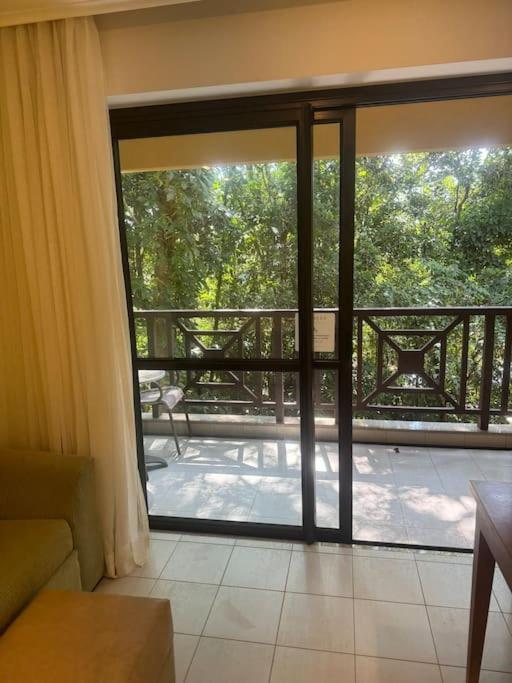 Lindo Flat No Costabella Apartment *