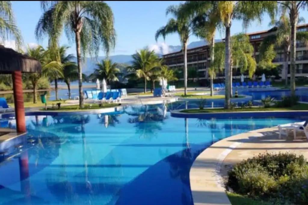 Lindo Flat No Costabella Apartment *